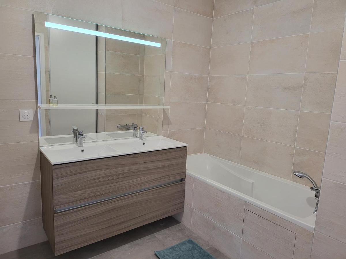 Superbe Appartement A 3Min A Pieds De La Gare Chessy  Exterior foto