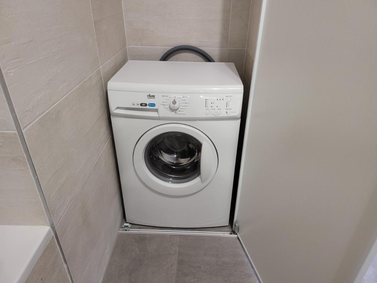 Superbe Appartement A 3Min A Pieds De La Gare Chessy  Exterior foto