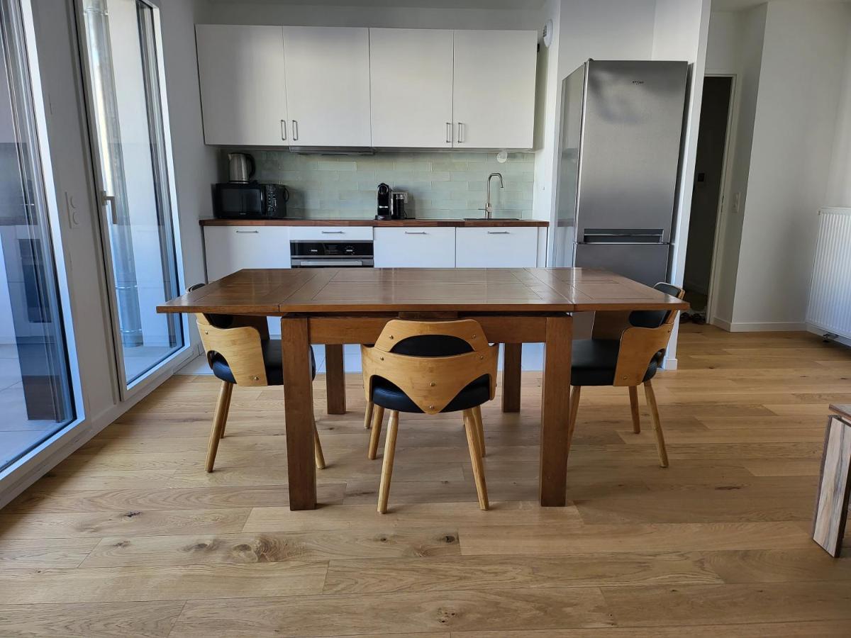 Superbe Appartement A 3Min A Pieds De La Gare Chessy  Exterior foto